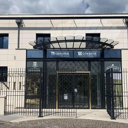 Hypercentre Aux Portes De Paris Et De La Champagne Апартаменты Шато-Тьерри