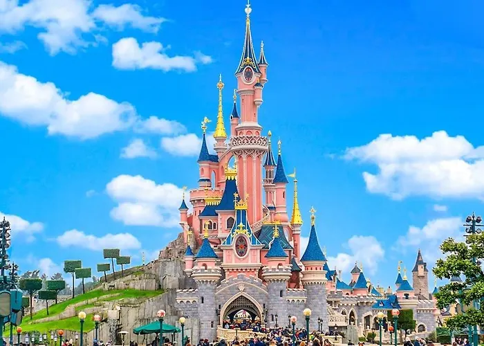 Hypercentre Aux Portes De Paris Et De La Champagne